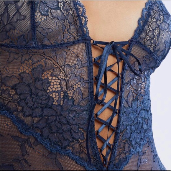 SOLD OUT Rihanna Fenty Savage X Lace Teddy L, Navy - Picture 2 of 5